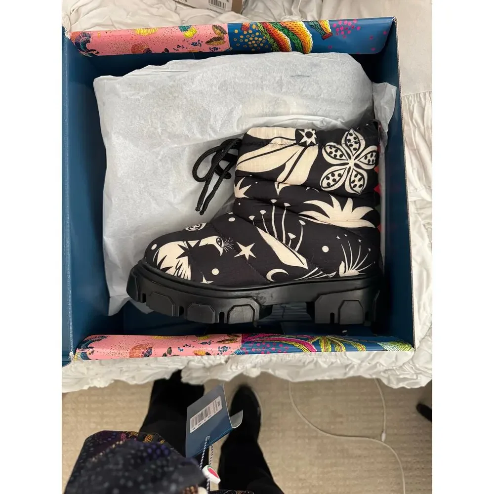 NEW Farm Rio Lug Sole Puffer Bootie Platform Floral Winter Moon Boots Womens 11 - Picture 9 of 10